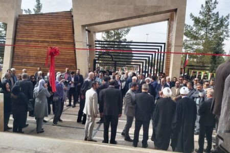 استاندار کرمان: کانون وکلا مستقل ترین نهاد مدنی ایران است