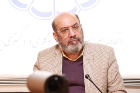 رئیس کانون وکلای ایران:فراقانونی و جزیره ای عمل نمی کنیم