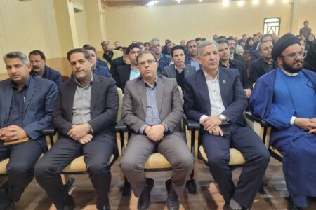 رییس سازمان مدیریت و برنامه ریزی استان کرمان : 40 درصد شاغلین استان در بخش کشاورزی فعال هستند