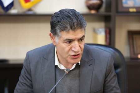 نایب رئیس اتاق کرمان در نشست با استاندار: ستاد تحول گردشگری استان کرمان تشکیل شود