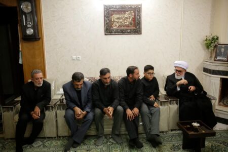 دیدار تولیت آستان قدس رضوی با خانواده شهید مدافع وطن، سرگرد مجتبی عرفانیان