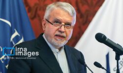 وزیر میراث‌فرهنگی خبر داد؛ تدوین 14 برنامۀ حمایتی برای احیای گردشگری پس از جنگ