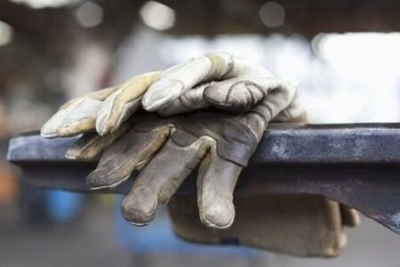 رئیس کمیسیون صنعت اتاق بازرگانی ایران هشدار داد؛ موج بزرگ بیکاری در ایران به دلیل کمبود برق