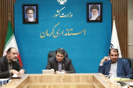 استاندار کرمان در جلسه ستاد انتخابات استان تاکید کرد؛ حضور نخبگان جوامع محلی در انتخابات شوراها مد نظر باشد