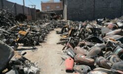 در راستای اجرای طرح ساماندهی کارگاه‌های بازیافتی صورت گرفت؛ پلمب مراکز ضایعاتی غیرمجاز در محدودۀ شرف‌آباد کرمان