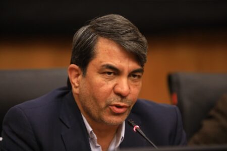 تأکید استاندار کرمان بر تقویت زیرساخت‌ های گردشگری و بهره‌گیری از ظرفیت جنوب استان