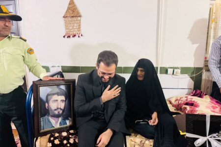 دادستان جیرفت: سرزدن به خانواده‌های شهدا، توفیقی الهی و وظیفه‌ای انقلابی است