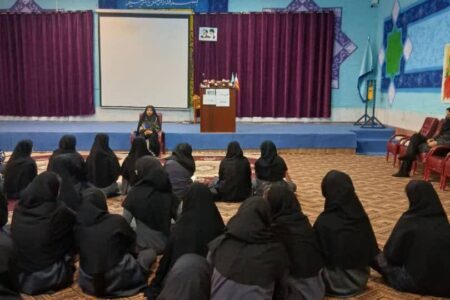 اجرای طرح «قاضی در مدرسه» در جیرفت؛ پلی میان عدالت و آینده سازان کشور