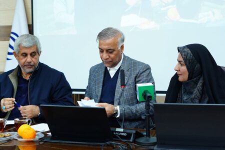 مدیرعامل ساتا در نشست شورای اداری شهرستان‌های جیرفت و عنبرآباد: ظرفیت‌های اقتصادی منطقه با همکاری نیروهای مسلح و مسئولان فعال می‌ شود