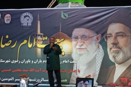 شب بیعت و حماسه در جیرفت؛ خادمیاران رضوی با نوای عشق، پیمان وفاداری با ولی‌فقیه بستند