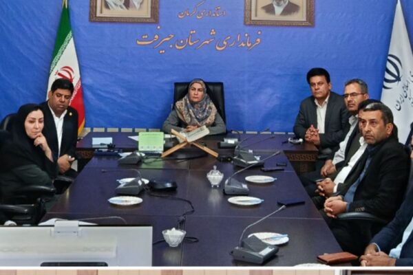 حضور فرماندار جیرفت در نشست مشترک شورای اداری و فعالان اقتصادی استان کرمان