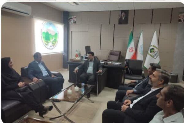 سرپرست اداره کل صمت جنوب کرمان تاکید کرد: منابع طبیعی خط قرمز همگان است